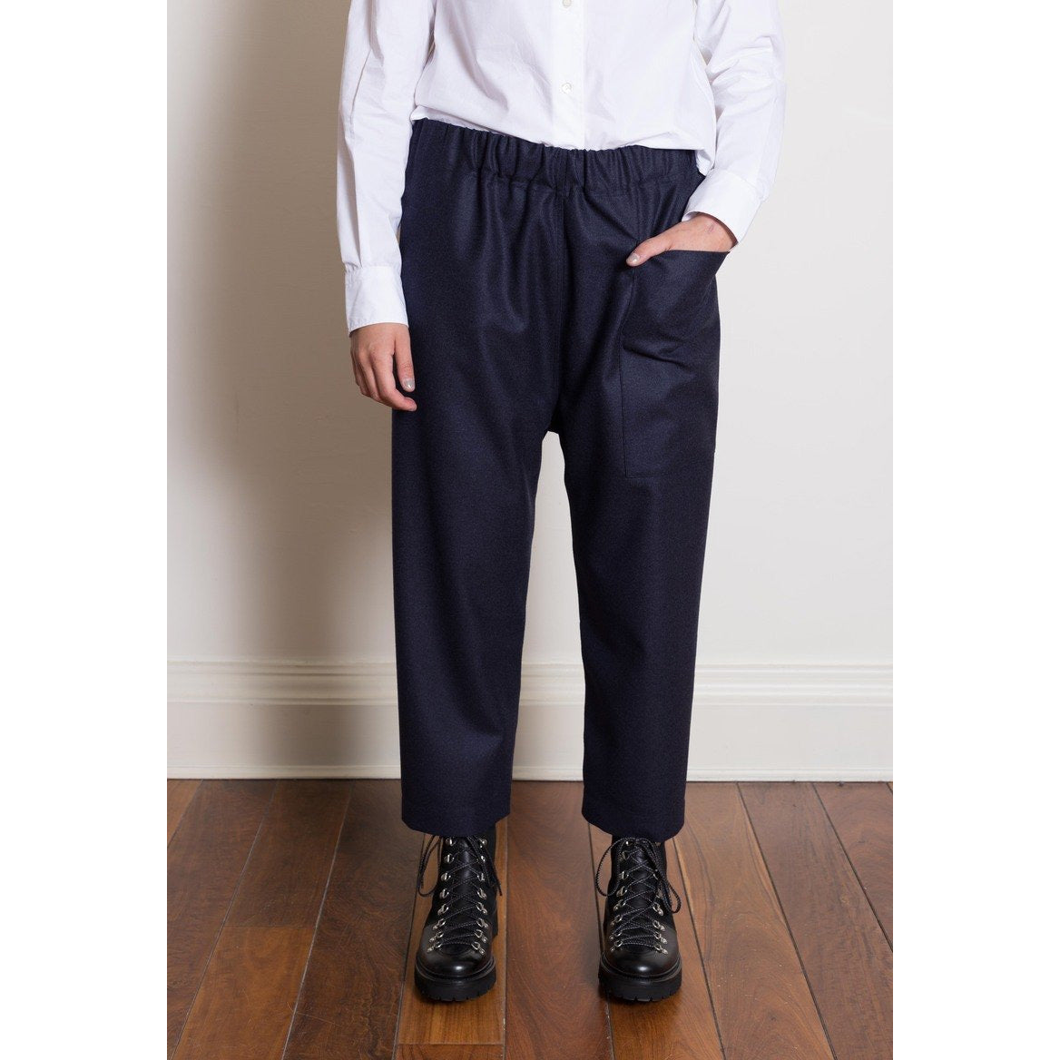 Sofie D'Hoore "Punch" Wool Pant in Ink Blue, size 42