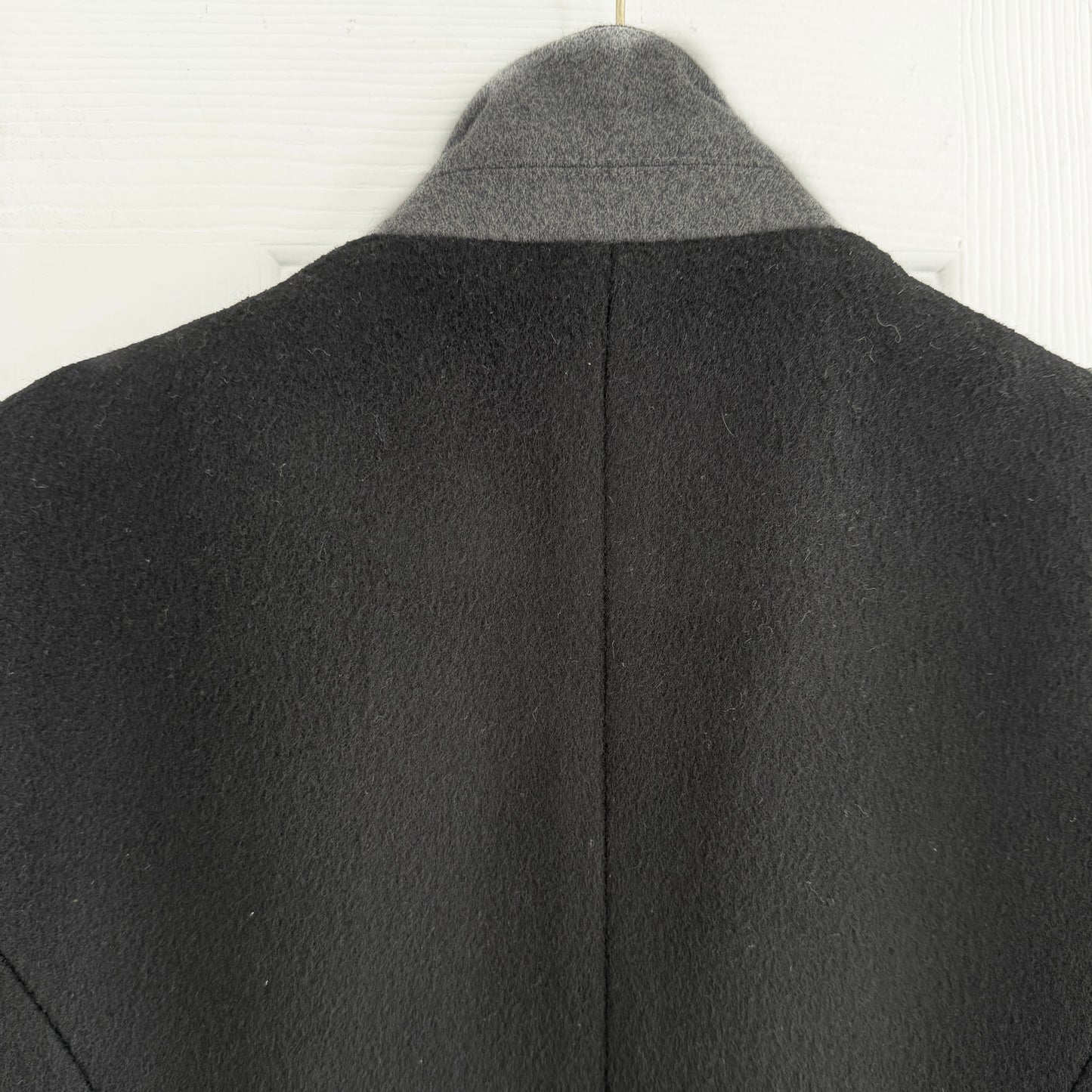 Source Unknown "Holin" Hourglass Coat in Black, size Medium (fits S/M)