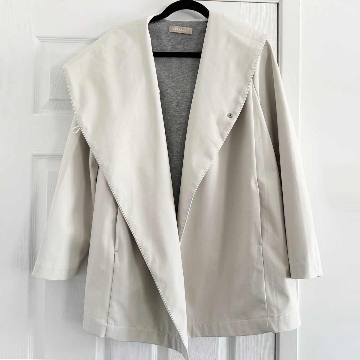 Stefanel Hooded Jacket in Ivory, size Large