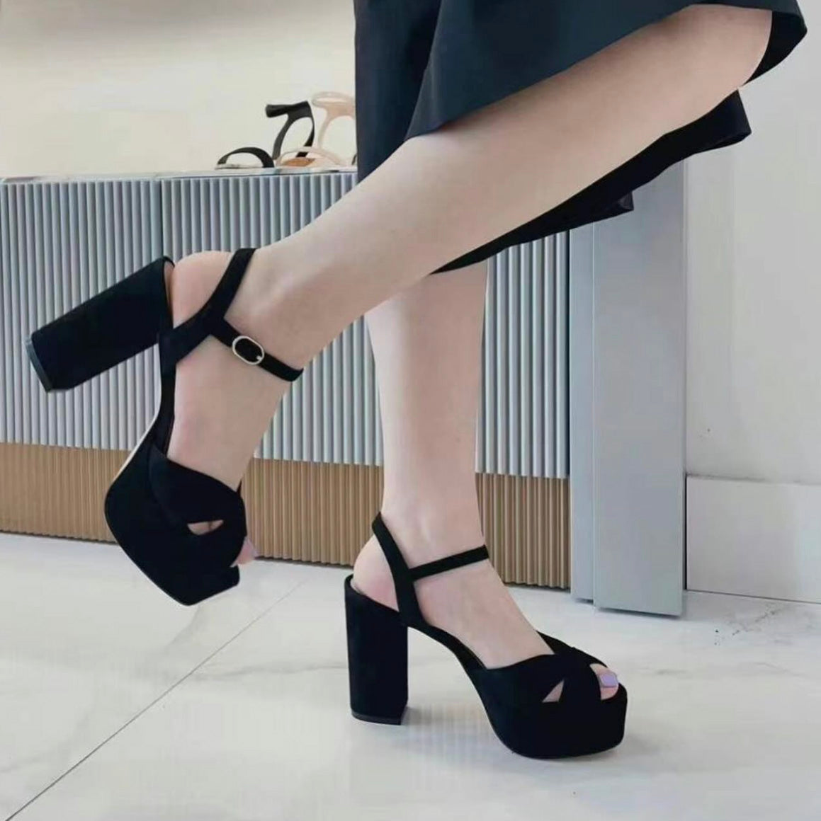 Stuart Weitzman Suede Platform Sandal in Black, size 9