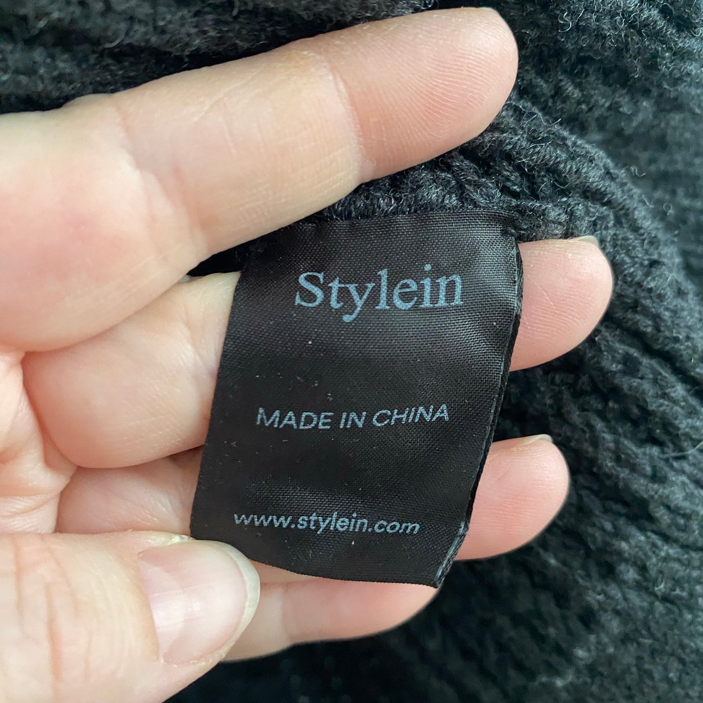 Stylein "April" Cable Knit Turtleneck in Charcoal Grey, size Small