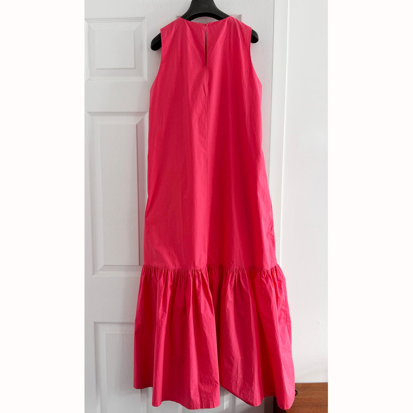 The Frankie Shop Flounce Hem Cotton Midi Dress in Coral Pink, size Medium (fits S/M)