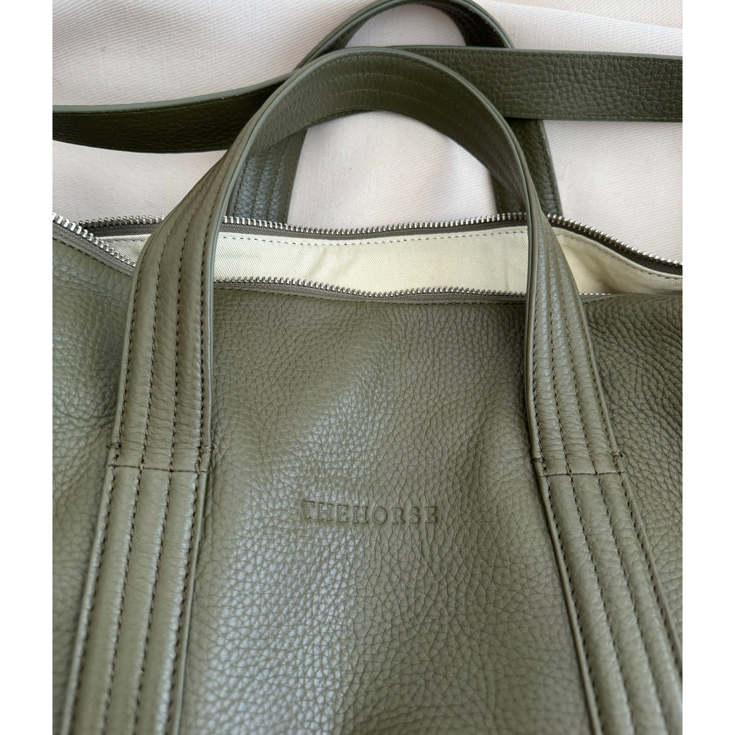 The Horse "Aries" Duffle Bag in Green