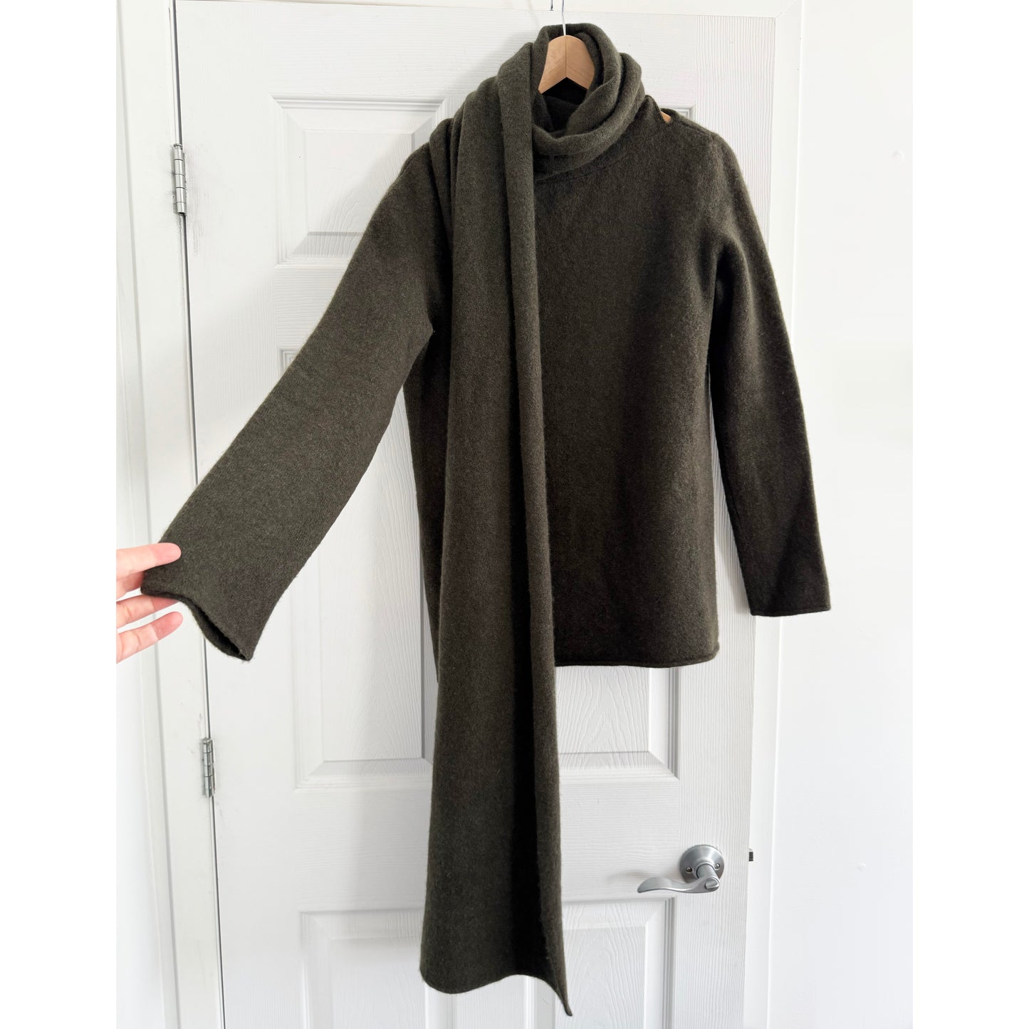 THE ROW "Merriah" Scarf-neck Long-sleeve Cashmere-blend Sweater In Dark Olive, Size Small