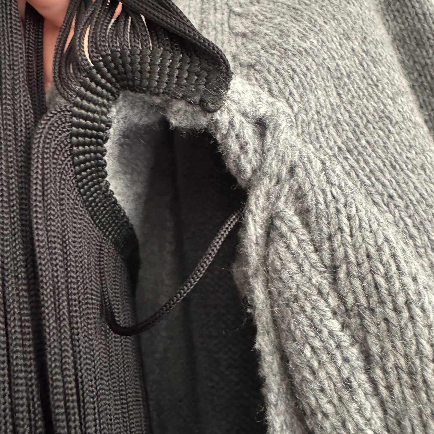Tibi Soft Sweater Fringed Half Cardigan in Grey/Black, size S/M