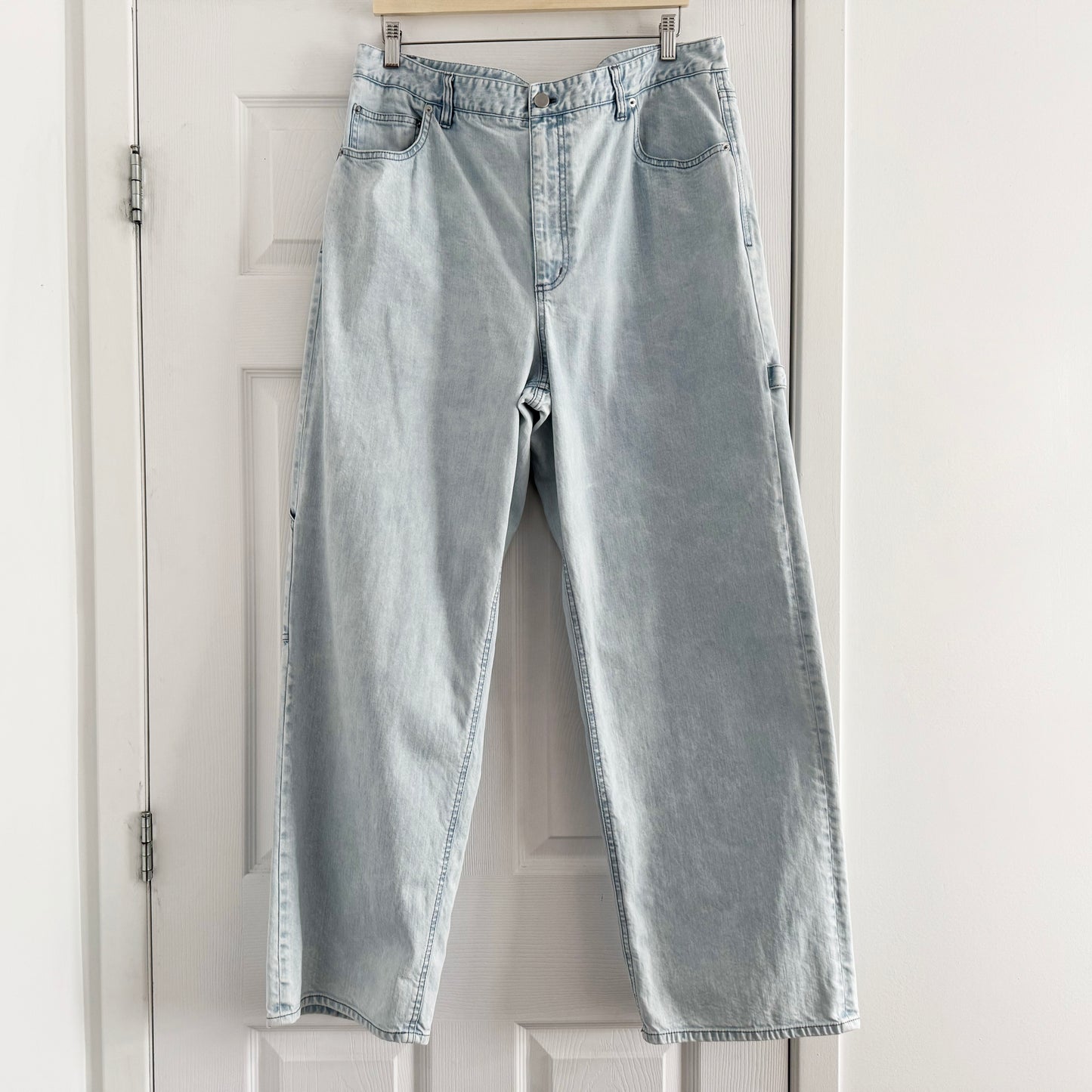 Tibi Indigo Denim Slouchy Carpenter Jean in Bleached Denim, size 32