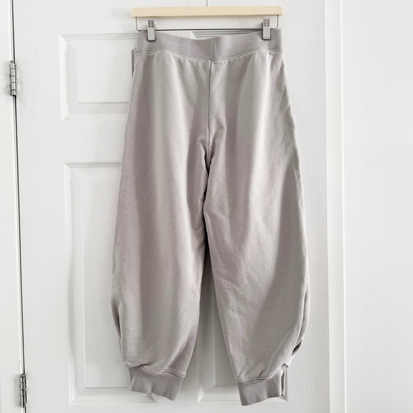 Tibi "Calder" Sweatpant in Greystone, size Small