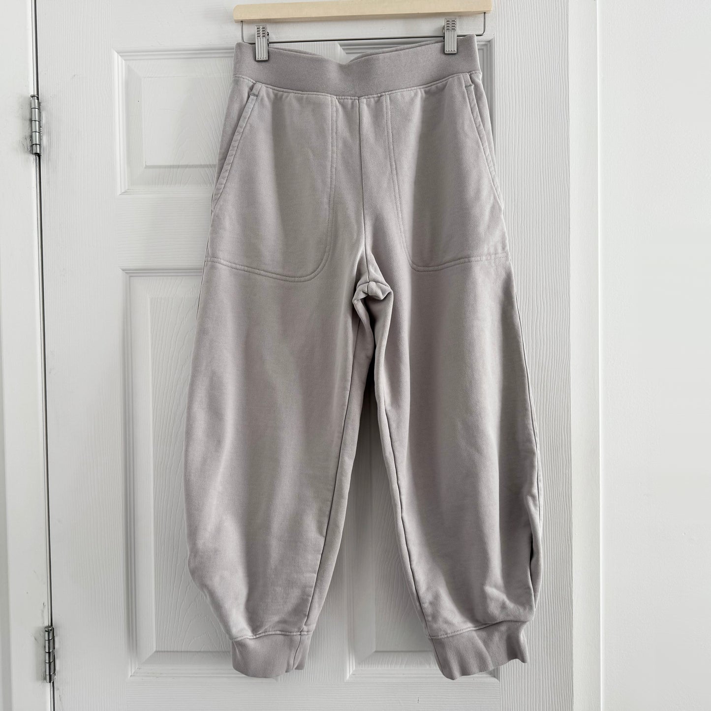 Tibi "Calder" Sweatpant in Greystone, size Small