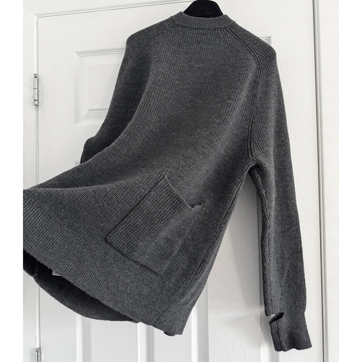 TIbi Cardigan Stitch V-Neck Easy Pullover in Charcoal Grey, size Medium