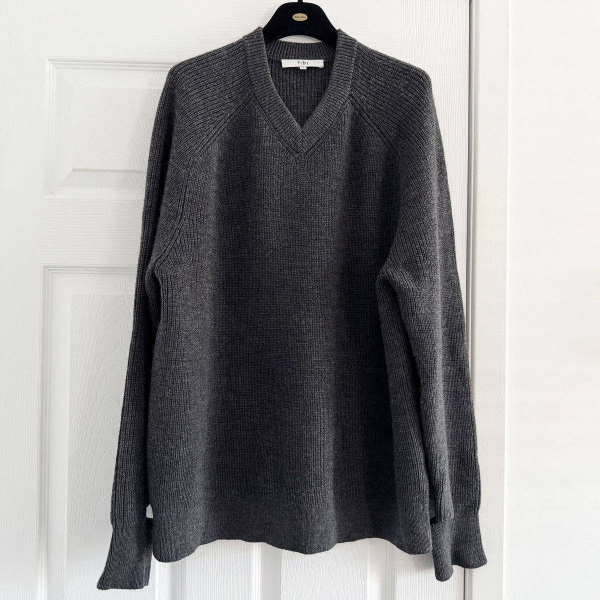 TIbi Cardigan Stitch V-Neck Easy Pullover in Charcoal Grey, size Medium