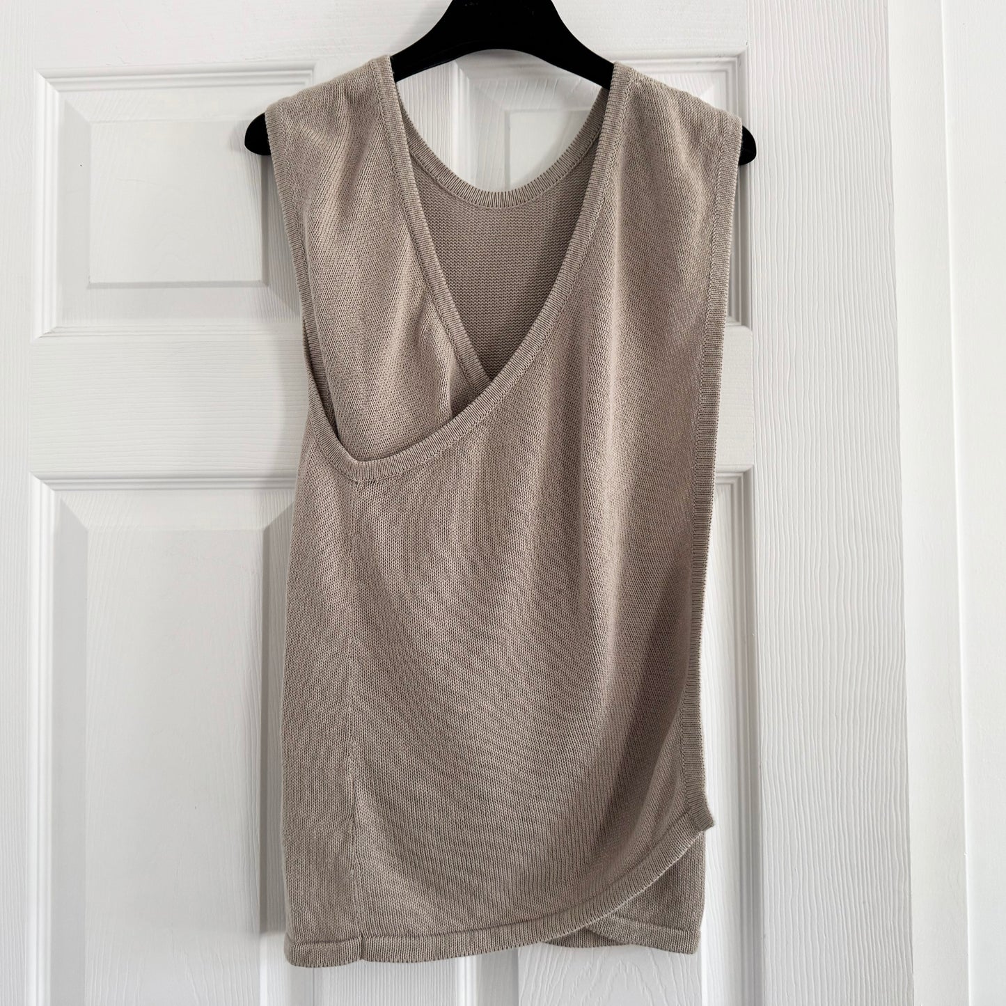 Tibi Criss Cross Sleeveless Cotton Knit in Light Stone, size Medium