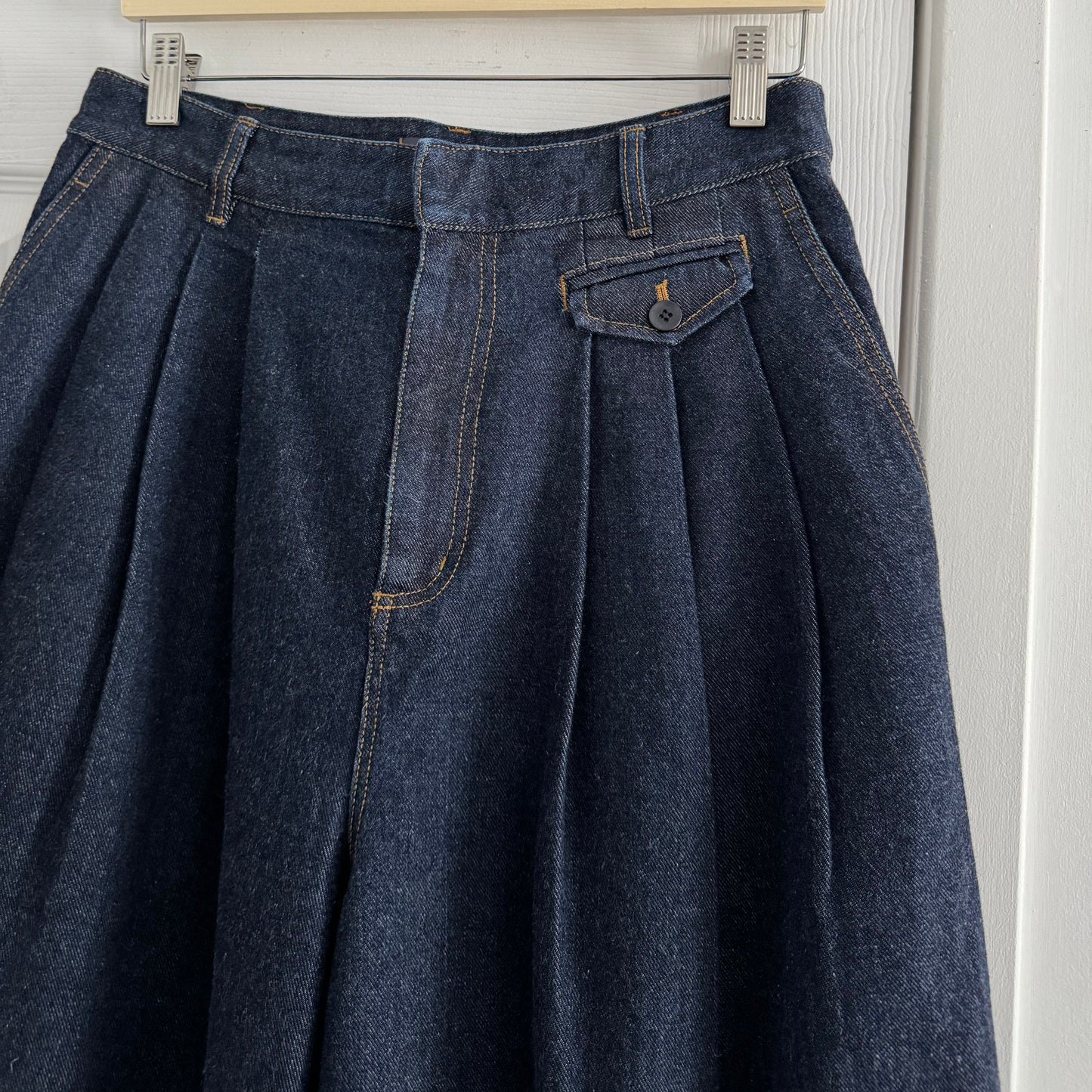 Tibi Triple Pleat Jean in Indigo, size 28