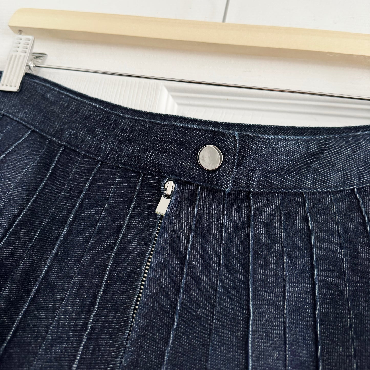 Tibi Brushed Denim Pintucked Skirt in Indigo, size 14