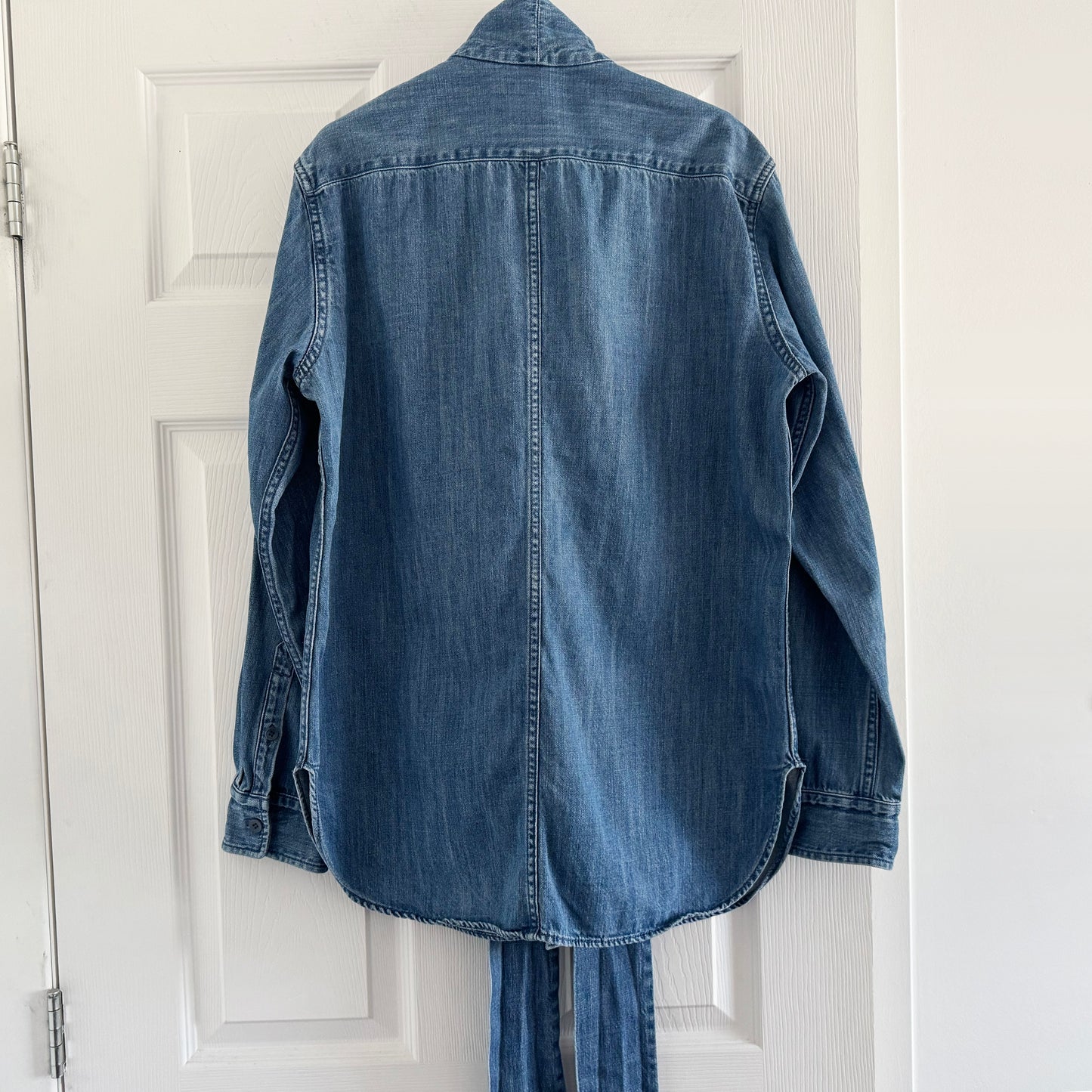 Tibi Lightweight Stone Washed Tie Neck Slim Men's Shirt in Blue, size Medium