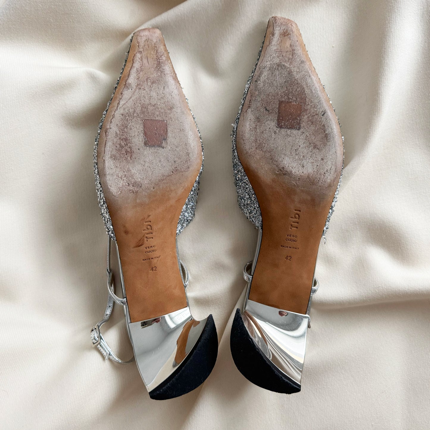 Tibi Curly Victor Slingbacks in Silver, size 42