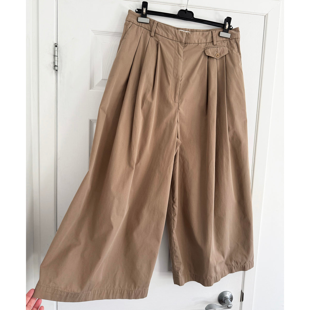 Tibi Bio Twill Triple Pleat Cropped Pant in "Vintage Khaki", size 12