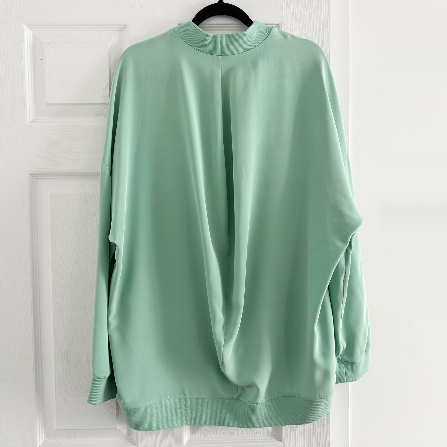 Tibi 4-Ply Silk Silk Crewneck Eased Out Top in "Mint", size 12