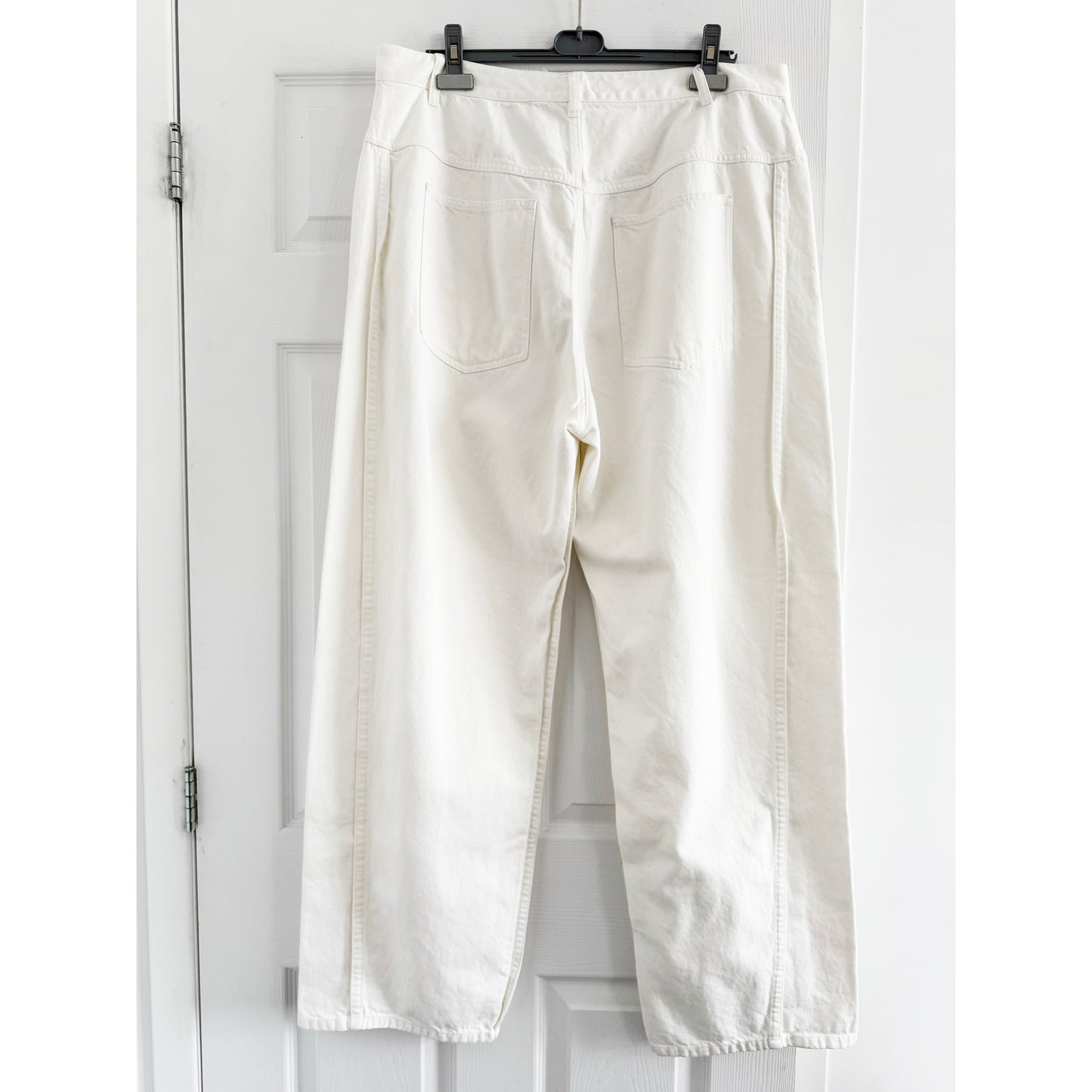 Tibi "Tuck Denim" Jeans in White, size 32