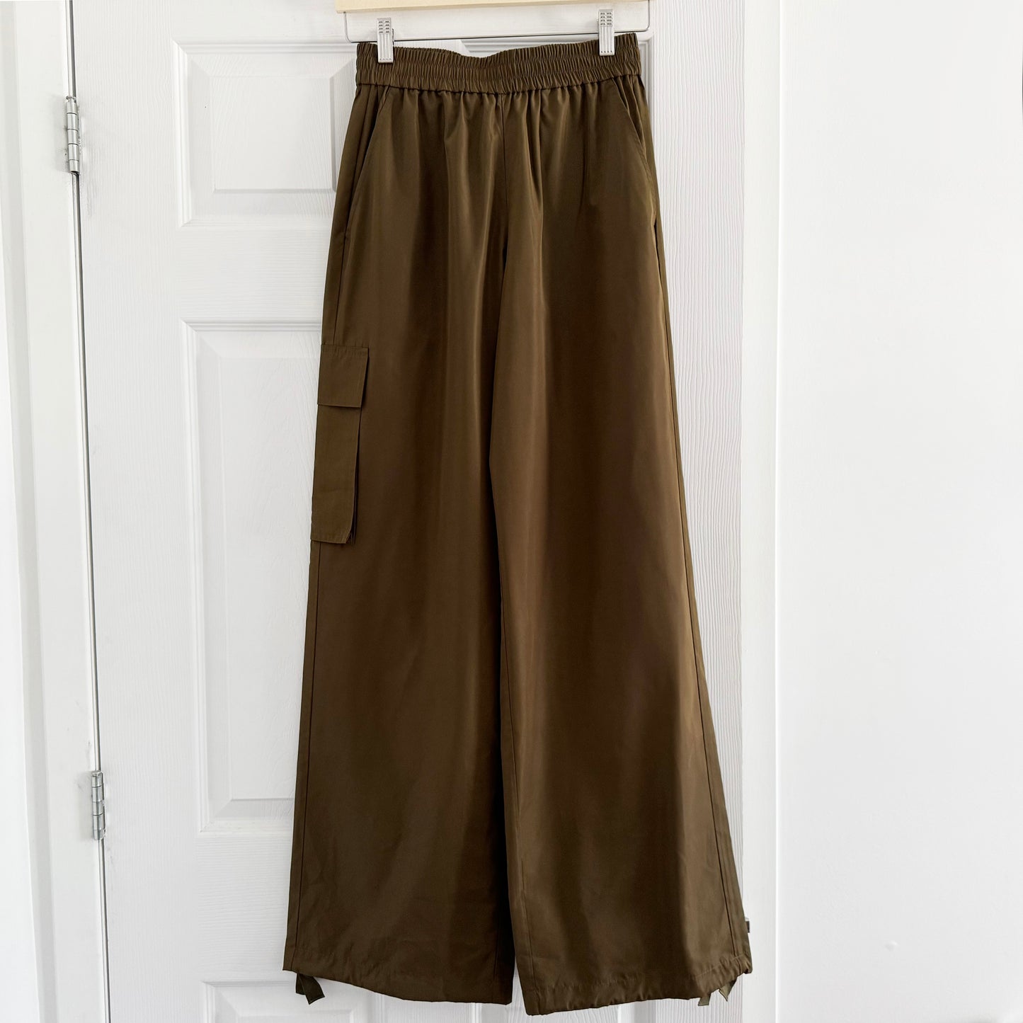 Tibi Italian Sporty Nylon Wide Leg Pull On Pants in "Wood", size XXS