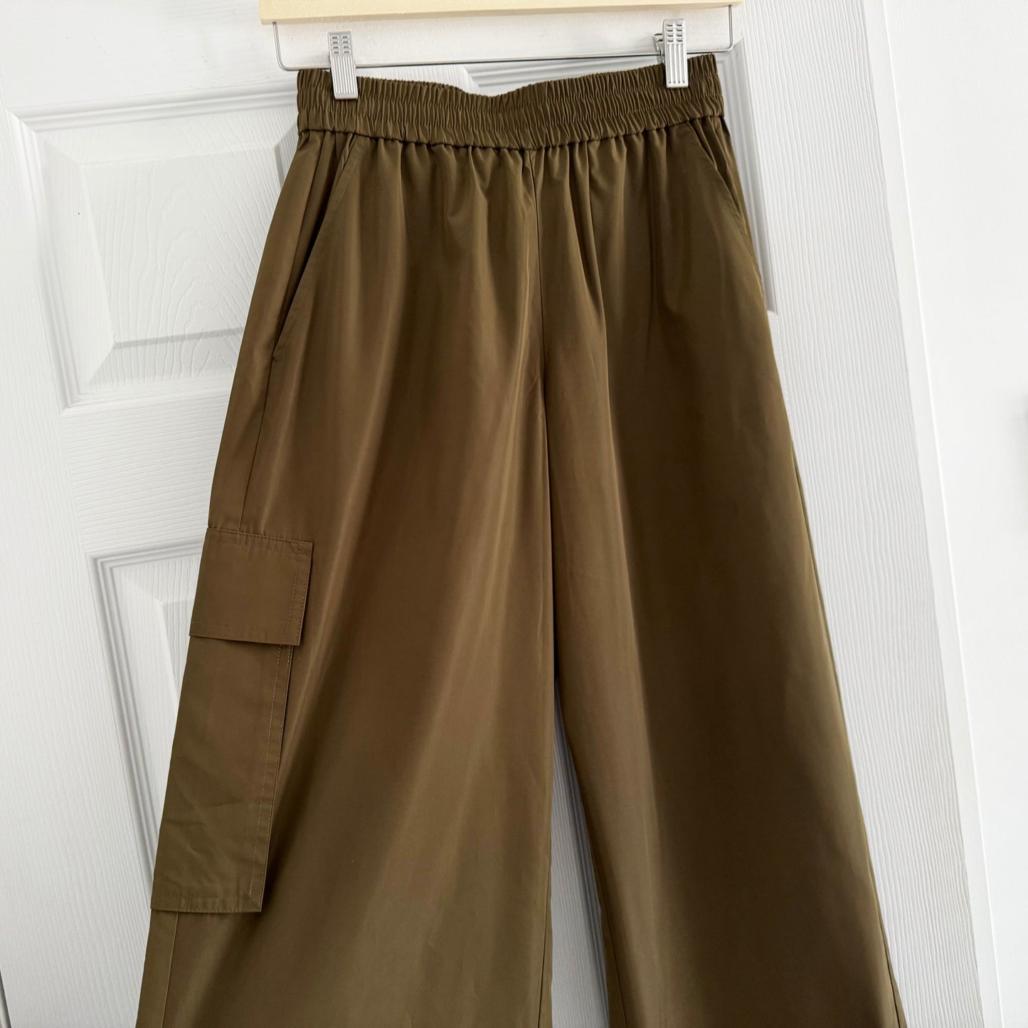 Tibi Italian Sporty Nylon Wide Leg Pull On Pants in "Wood", size XXS