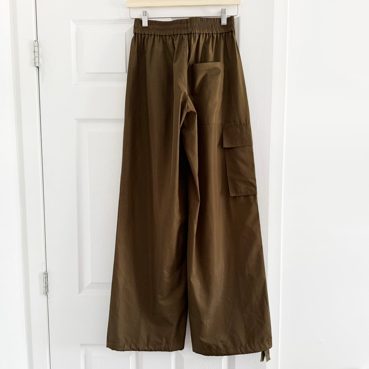 Tibi Italian Sporty Nylon Wide Leg Pull On Pants in "Wood", size XXS