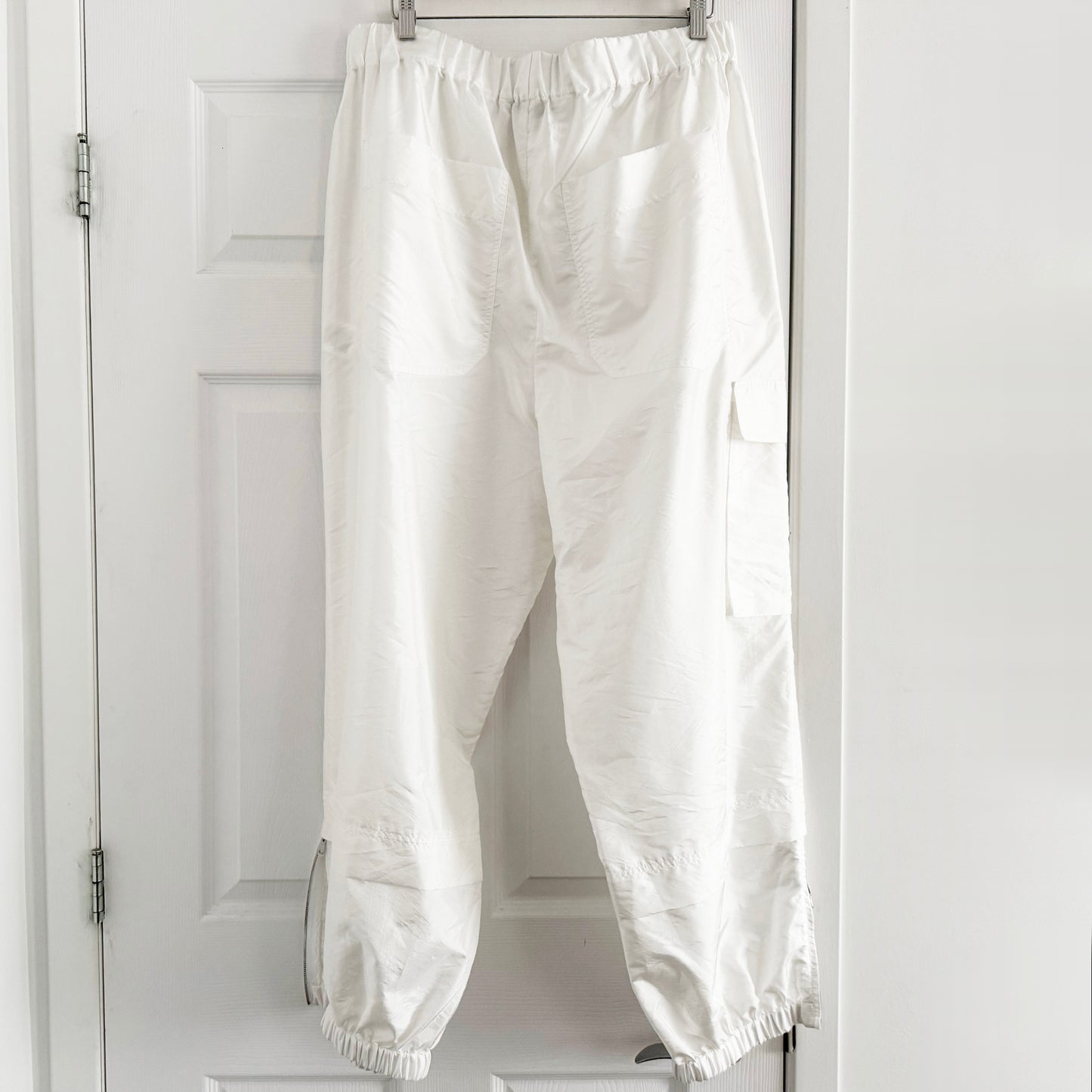 Tibi Crispy Nylon "Wilt" Jogger in White, size XL