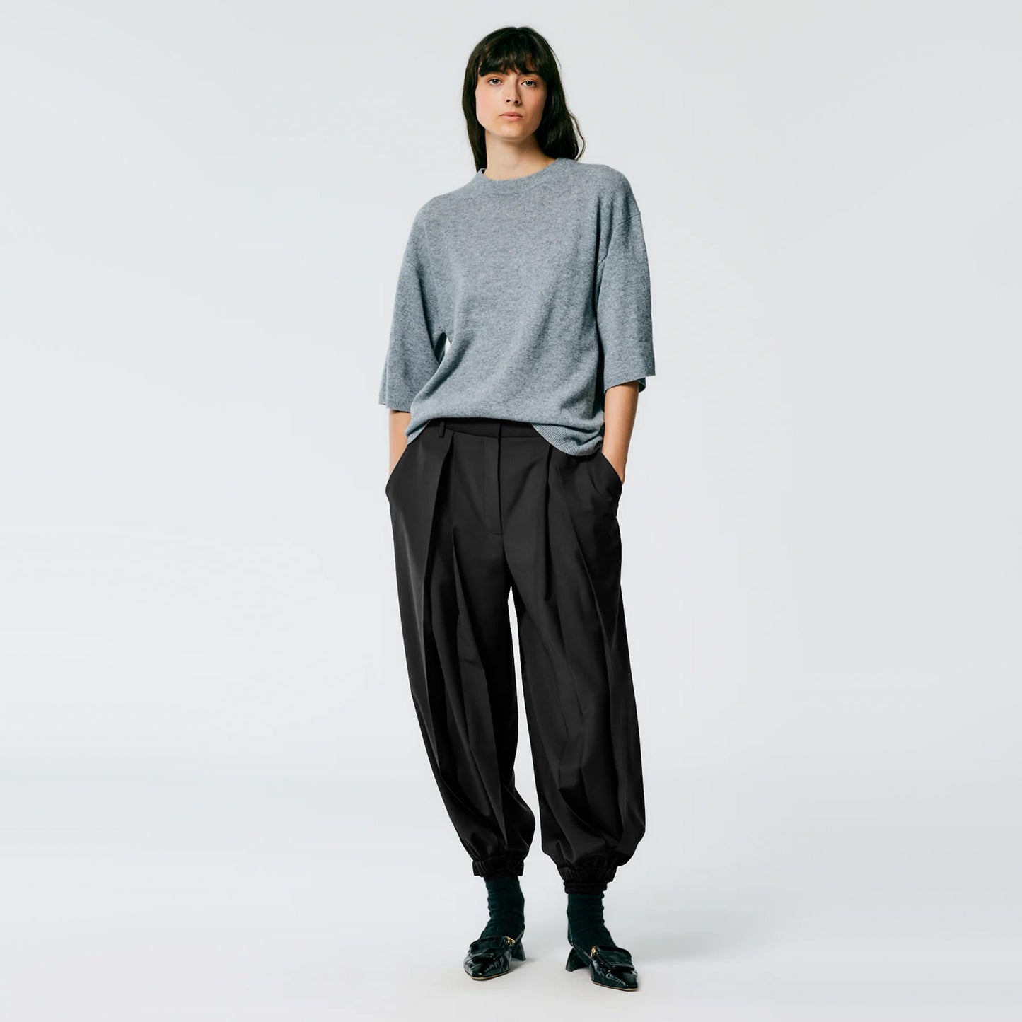 Tibi Tropical Wool Pleated Balloon Pant in Black, size 12