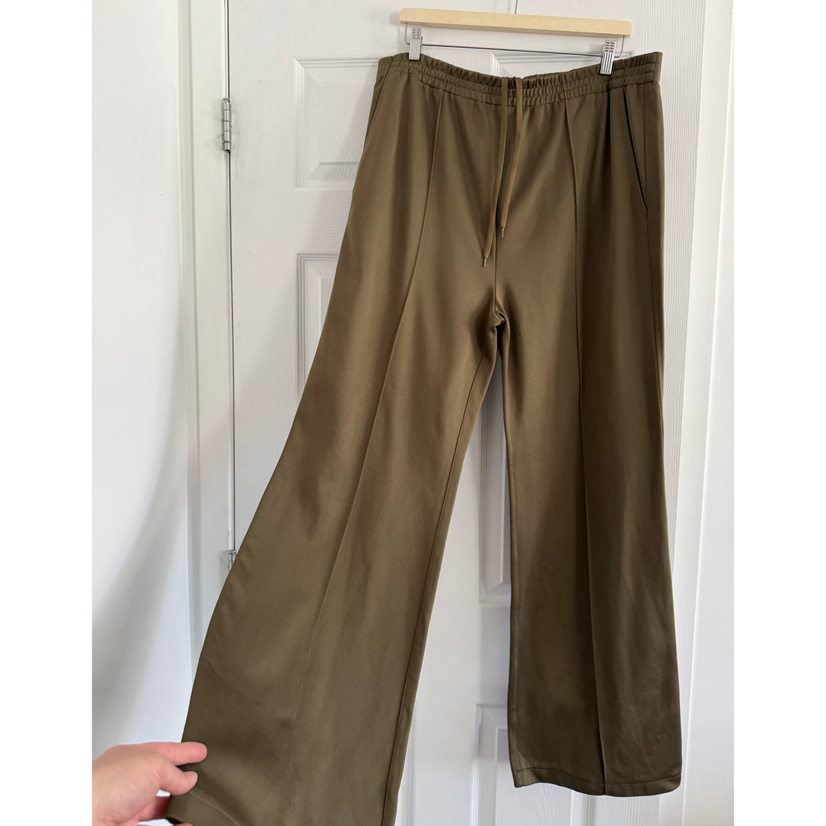 Tibi Active Knit "Scottie" Joggers in "Wood" Green, size XL
