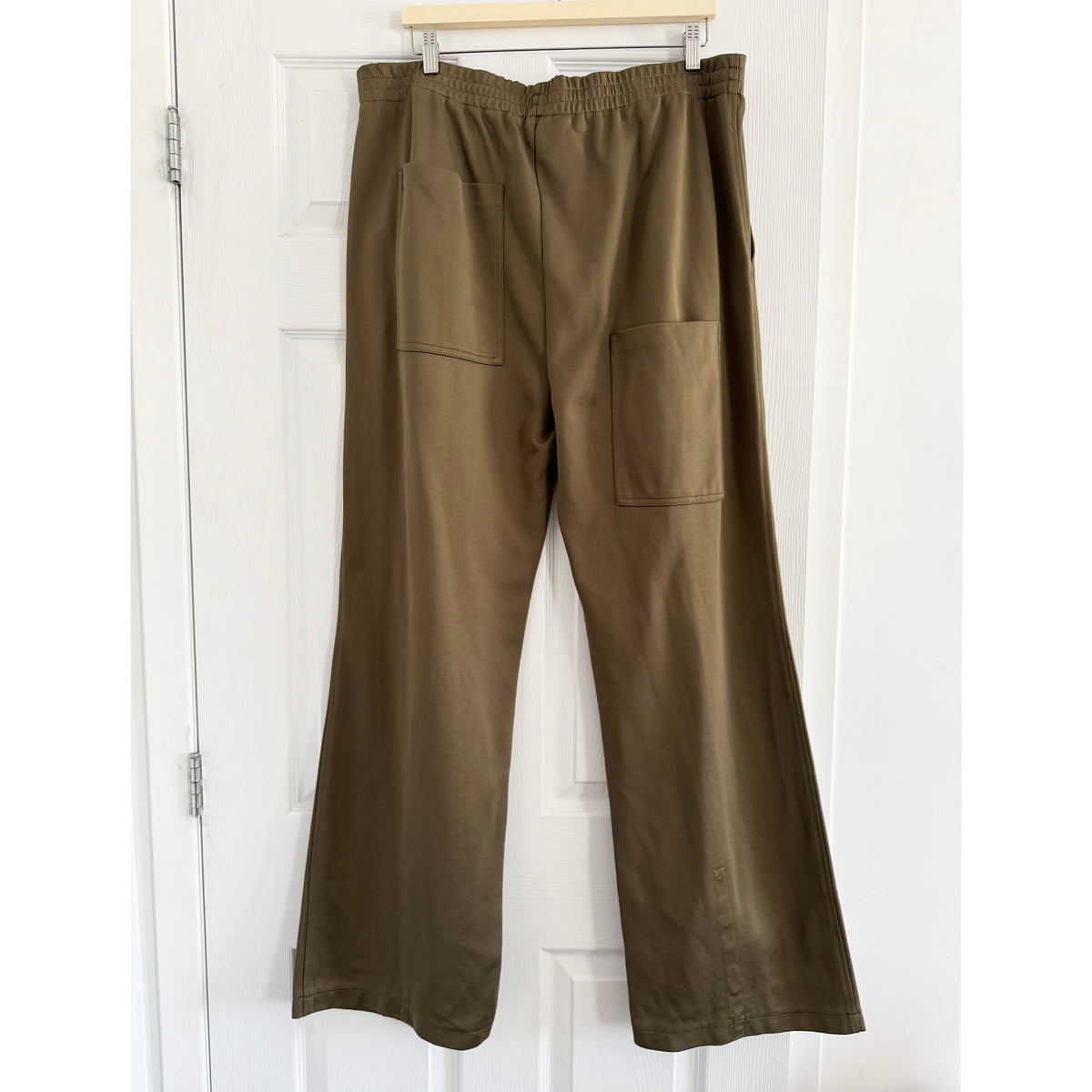 Tibi Active Knit "Scottie" Joggers in "Wood" Green, size XL