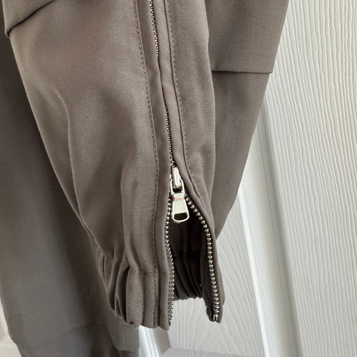 Tibi Tropical Wool Pull On "Wilt" Jogger in "Dark Stone", size Large