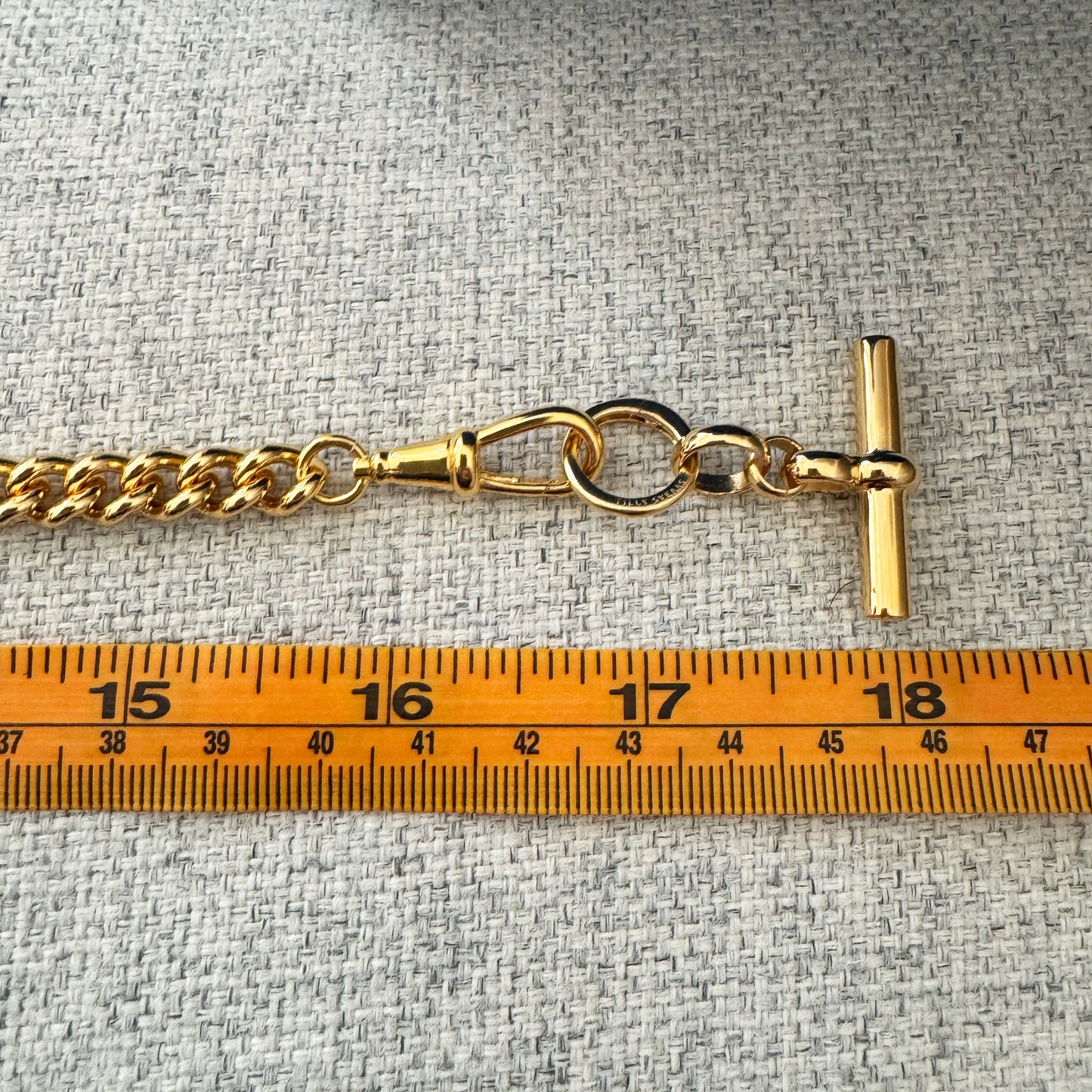 Tilly Sveaas Medium Gold T-bar on Medium Curb Clipt Necklace