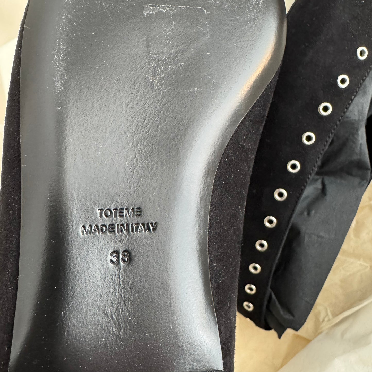 Toteme Suede Lace-up Flats in Black, size 38