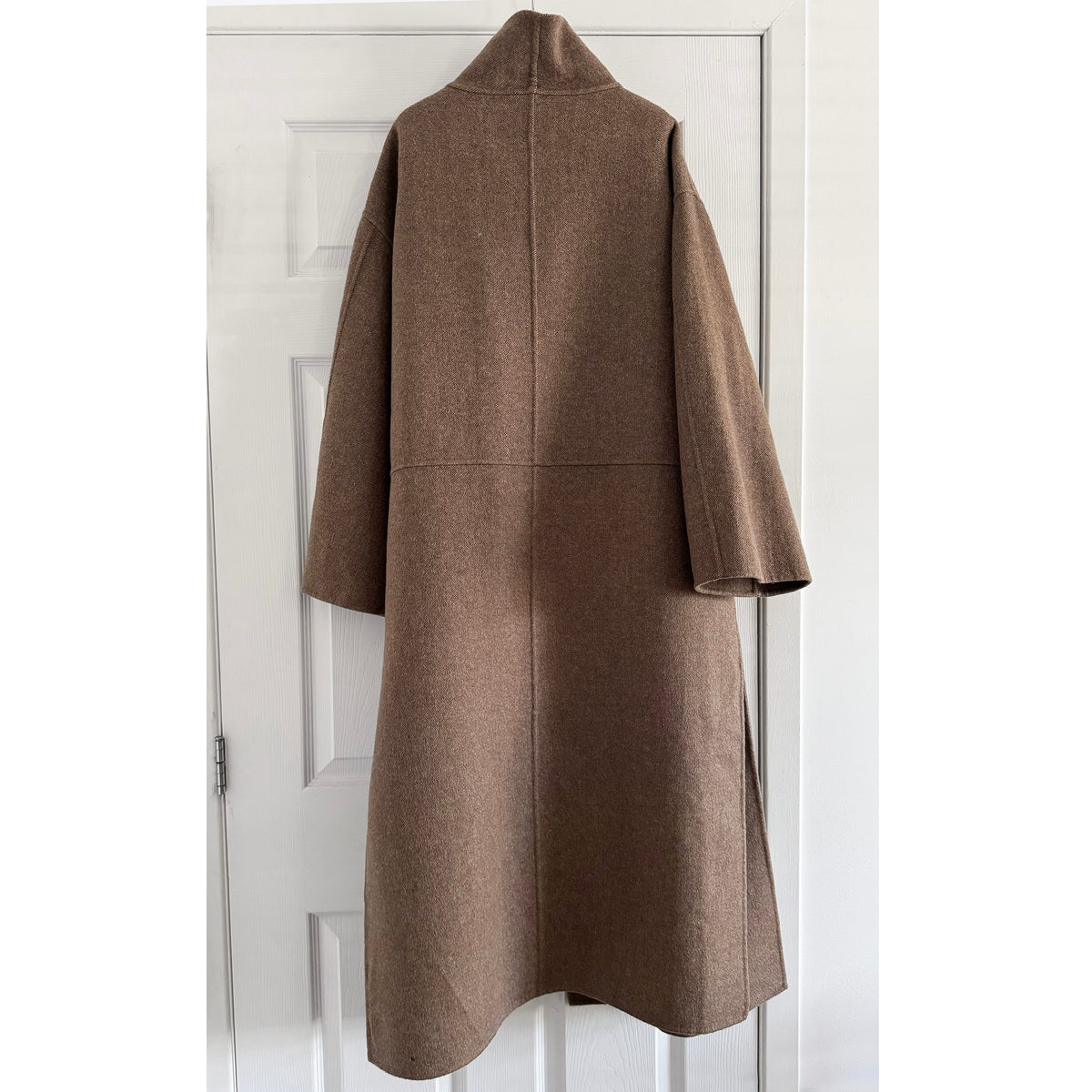 Toteme Signature wool and cashmere coat in "Oak Melange", size Small (fits Medium?)