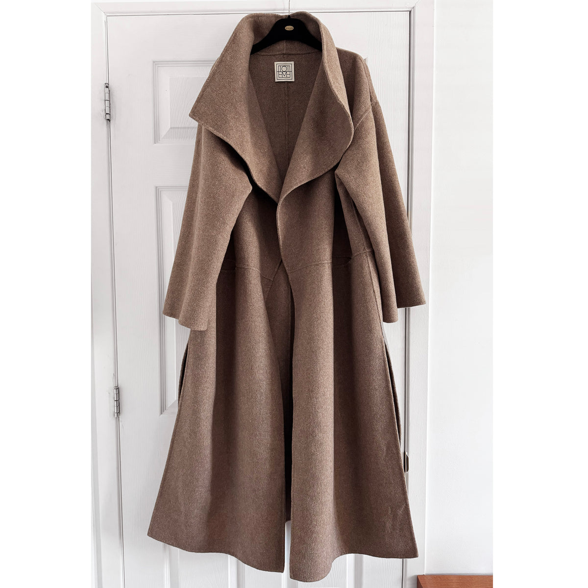Toteme Signature wool and cashmere coat in "Oak Melange", size Small (fits Medium?)