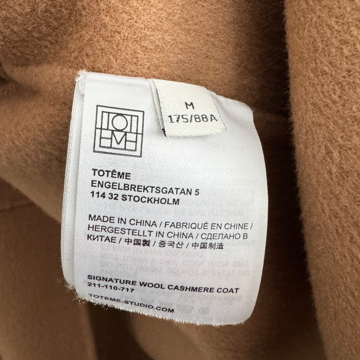 Totême Signature Doubleface Wool Coat in Camel, size Medium