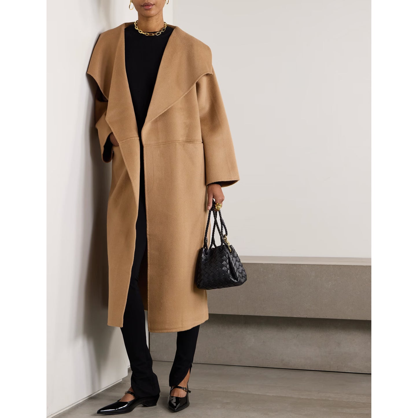 Totême Signature Doubleface Wool Coat in Camel, size Medium