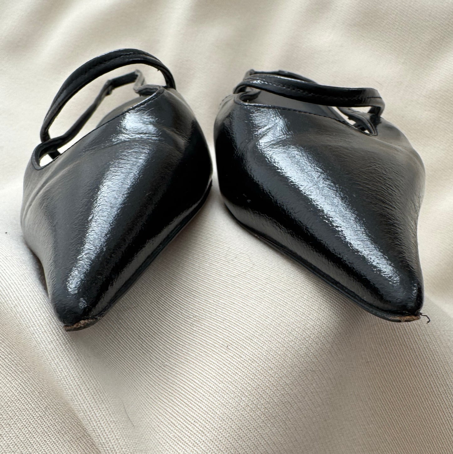 Toteme "The Sharp" Leather Slingback Flats in Black, size 37