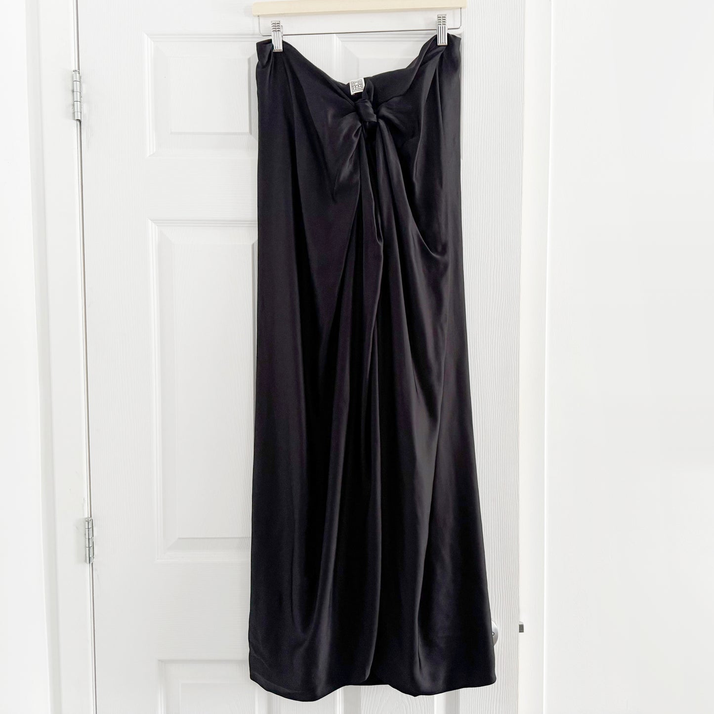 Toteme Satin Knot Skirt in Black, size 40 (fits like size 8)