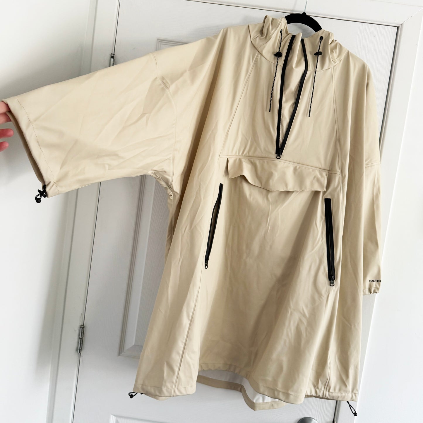 Tretorn "Varvet" Rain Poncho in Beige, size S/M (fits literally anyone tho)
