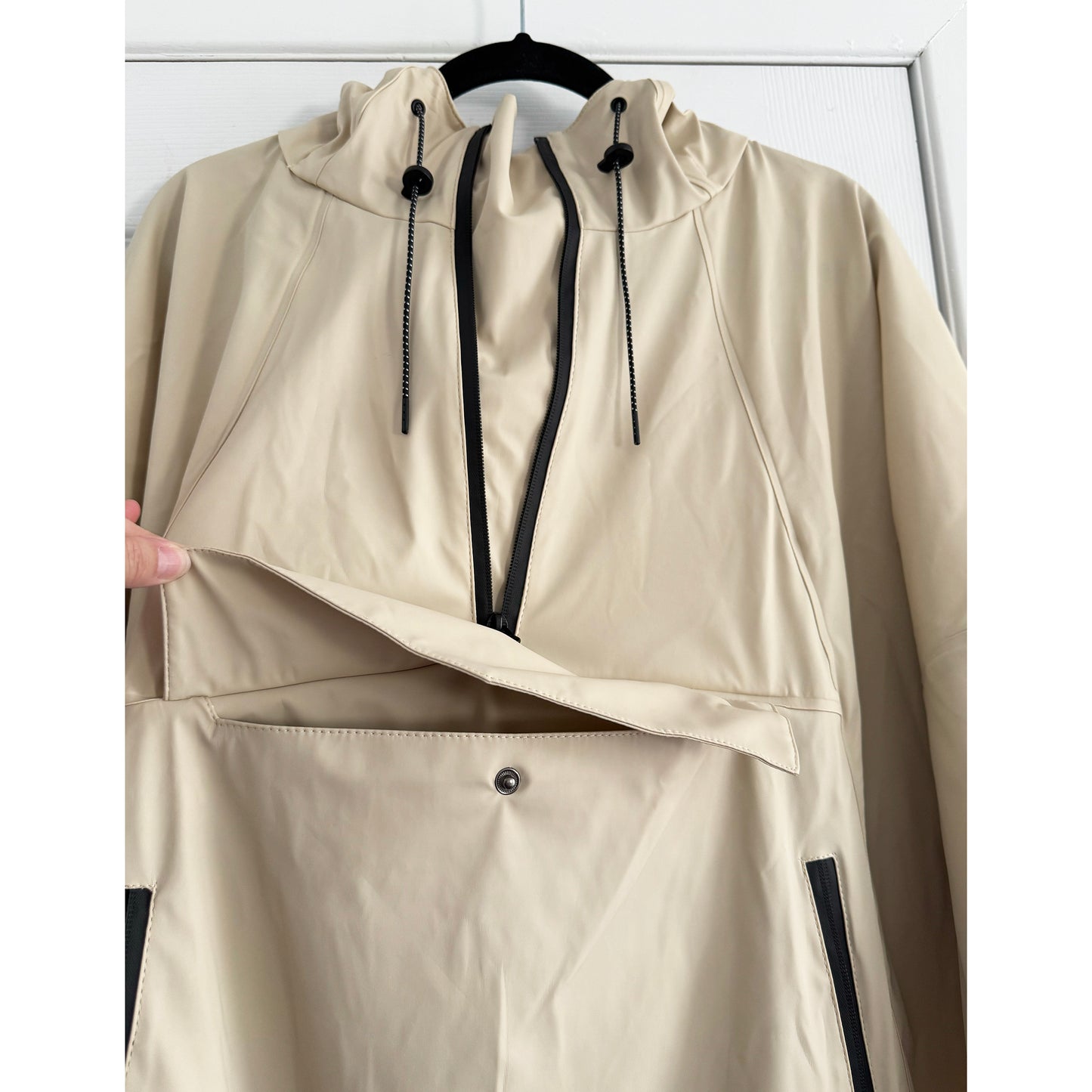 Tretorn "Varvet" Rain Poncho in Beige, size S/M (fits literally anyone tho)