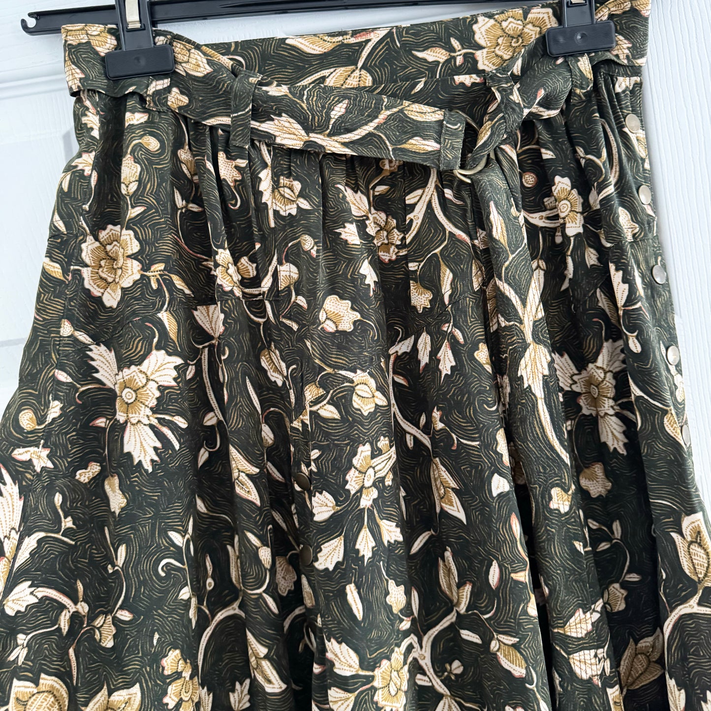 Ulla Johnson "Ariana" Floral Print Silk Skirt in Green, size 2