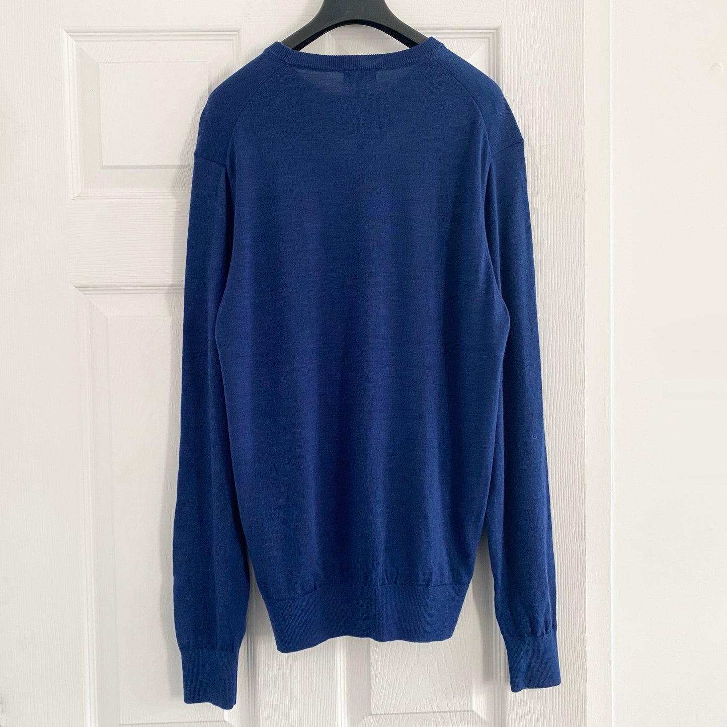 MENS Uniqlo Merino Wool Crew Neck Sweater in Cobalt Blue, size Medium