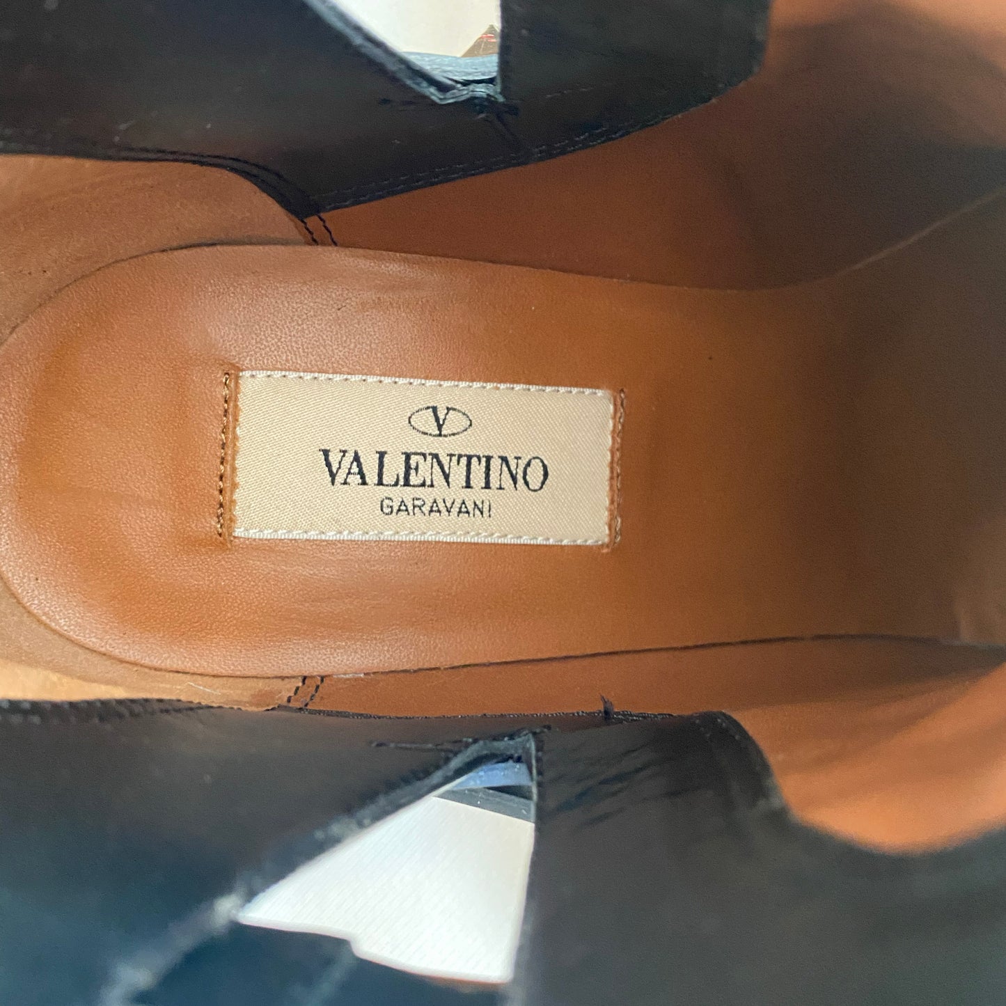 Valentino Rockstud Booties in Black, size 39 (fits 8/8.5)