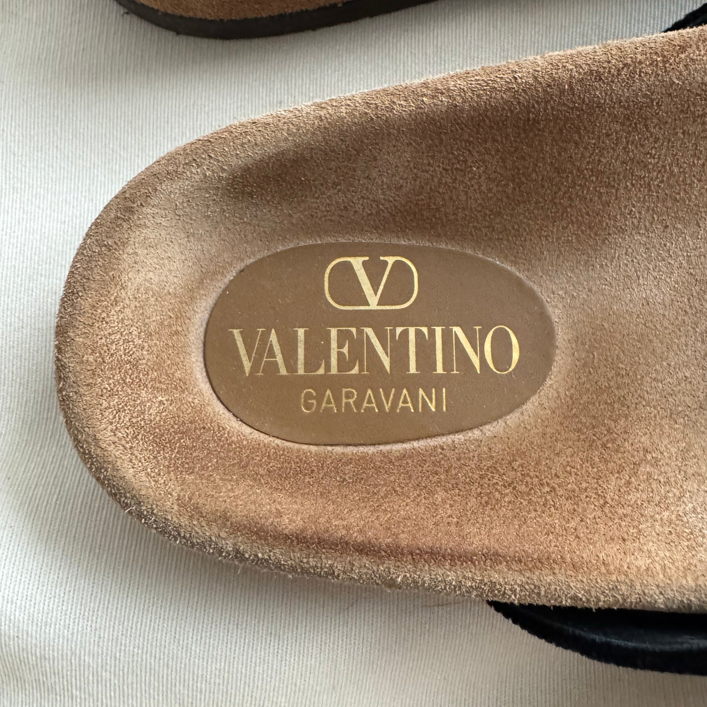 Valentino "Fussfriend" Velvet Slides in Black, size 42