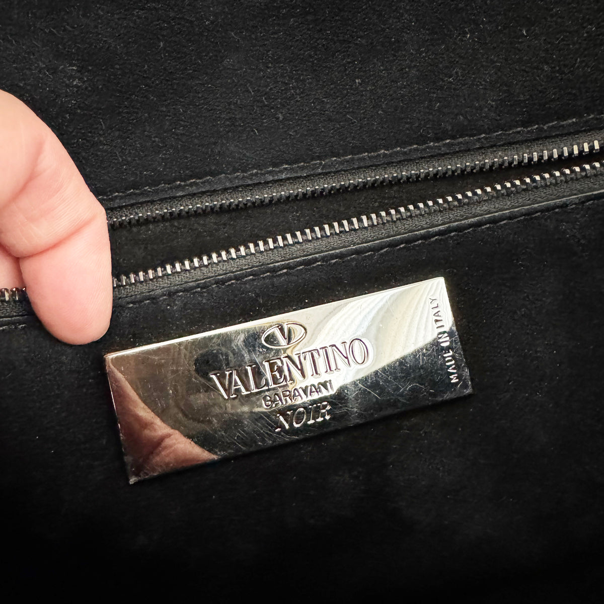 Valentino Garavani Glam Lock Bag in Black