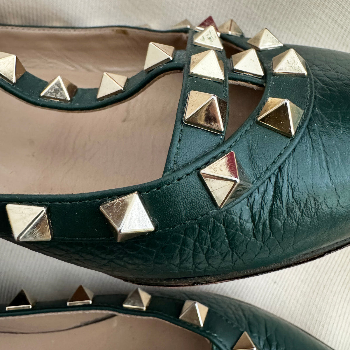 Valentino Rockstud Flats in Green, size 39 (fits like 8/8.5)