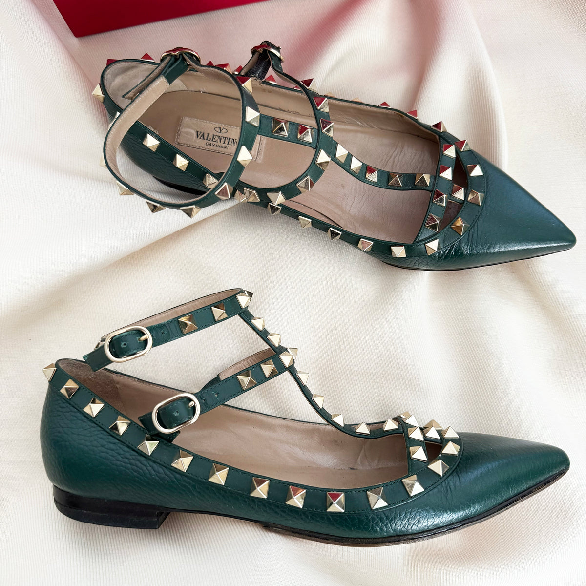 Valentino Rockstud Flats in Green, size 39 (fits like 8/8.5)