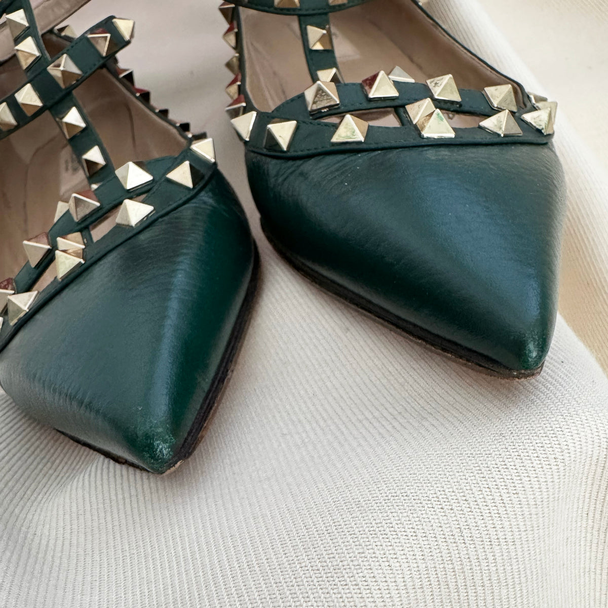 Valentino Rockstud Flats in Green, size 39 (fits like 8/8.5)