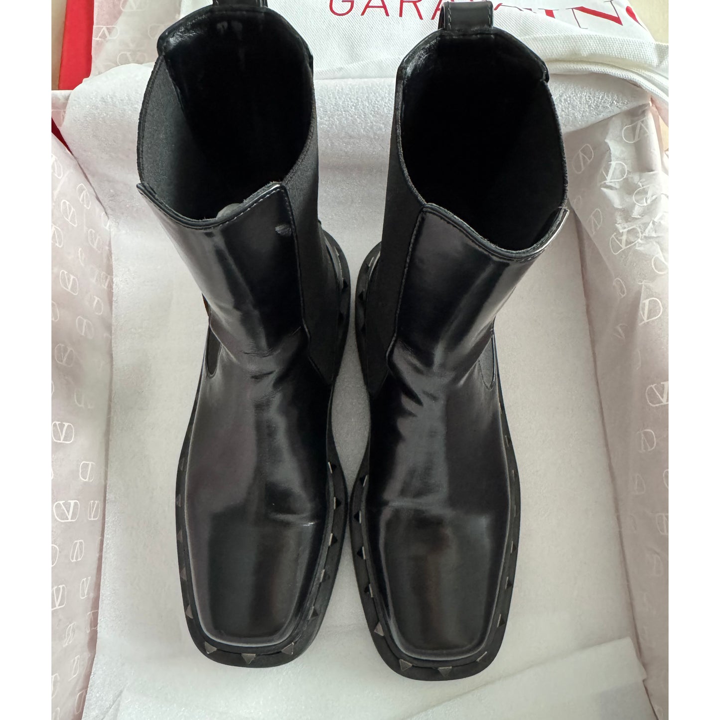 Valentino M-Way Rockstud Beatle Boots in Black, size 37.5