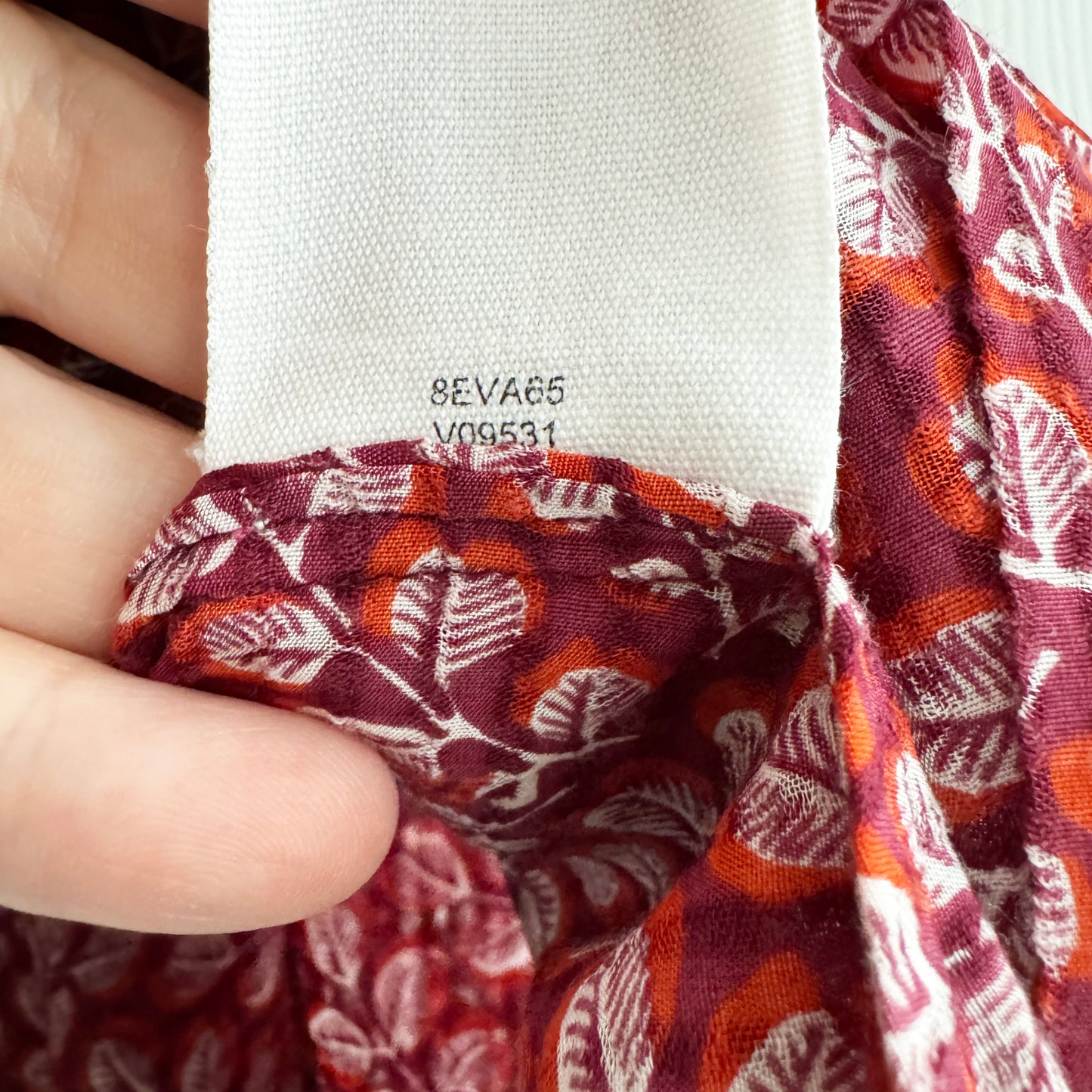 Vanessa Bruno Swingy Crop Top in Red Print, size 36 (fits size S/M)